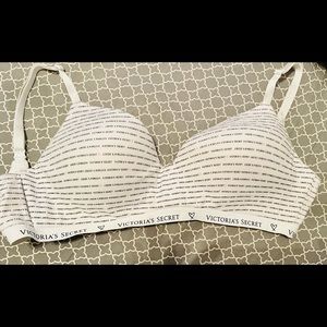 Victoria Secret T-shirt bra